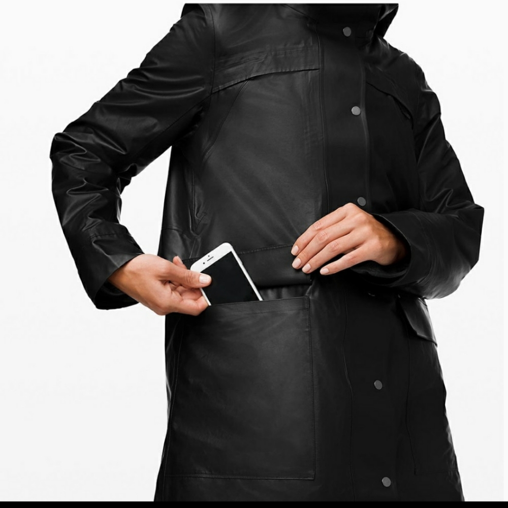 Lululemon Into the Drizzle Rain Jacket